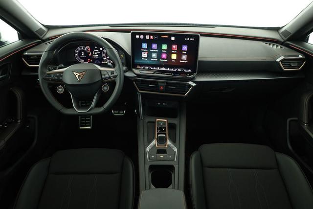 CUPRA Formentor 1.5 eTSI 110 kW DSG, Matrix, AHK, Navi, AreaView, Side, el. Klappe, Winter, 5 J.-Garantie 