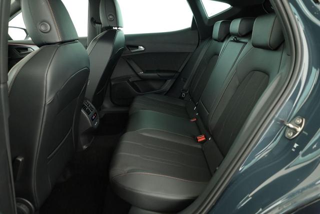 Cupra Formentor 1.5 eTSI 110 kW DSG, Matrix, AHK, Navi, AreaView, Side, el. Klappe, Winter, 5 J.-Garantie 