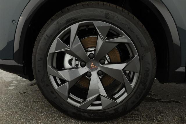 Cupra Formentor 1.5 eTSI 110 kW DSG, Matrix, AHK, Navi, AreaView, Side, el. Klappe, Winter, 5 J.-Garantie 