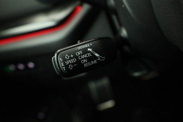 Skoda Octavia Combi 2.0 TSI 195 kW RS DSG, AHK, Navi, Matrix, Side, Winter, 5 J.-Garantie 