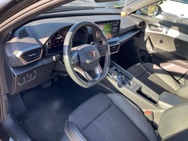 Cupra Formentor - Basis 4Drive 2.0 TSI DSG 4Drive, Pano, AHK, Side, 19-Zoll, el. Klappe