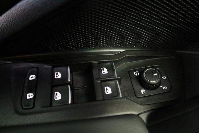 Volkswagen Tayron 1.5 TSI eHybrid 150 kW R-Line Black, Pano, HuD, AHK, AreaView, LED-Plus, Side, Navi, Winter Plus, 5 J.-Garantie 