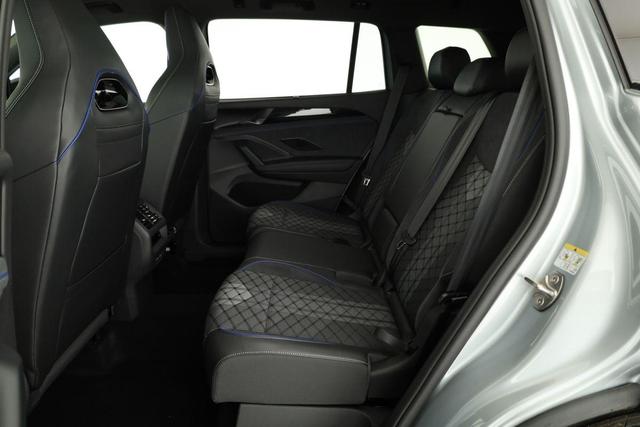 Volkswagen Tayron 1.5 TSI eHybrid 150 kW R-Line Black, Pano, HuD, AHK, AreaView, LED-Plus, Side, Navi, Winter Plus, 5 J.-Garantie 