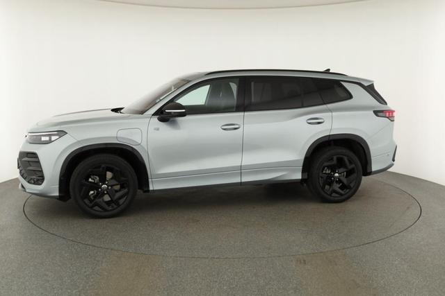 Volkswagen Tayron 1.5 TSI eHybrid 150 kW R-Line Black, Pano, HuD, AHK, AreaView, LED-Plus, Side, Navi, Winter Plus, 5 J.-Garantie 