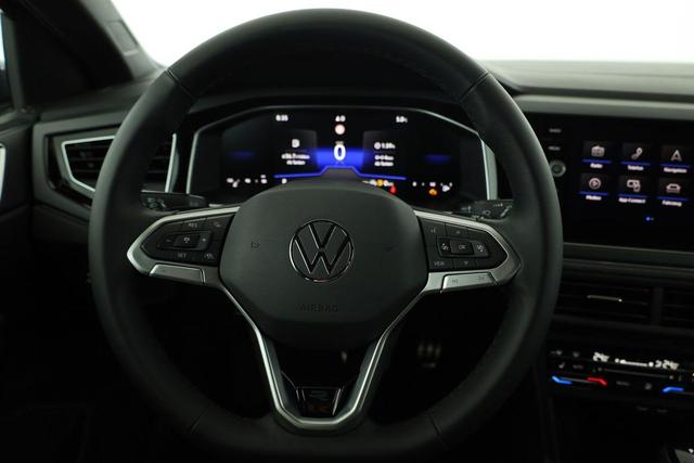 Volkswagen Taigo R-Line 1.5 TSI DSG R-LINE, AHK, Navi, IQ.Light, Kamera, ACC, Winter 