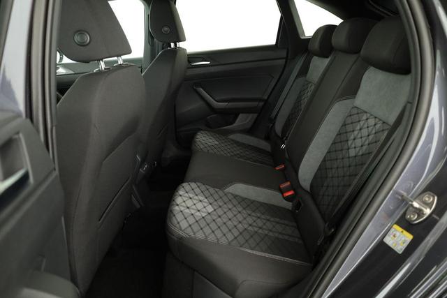 Volkswagen Taigo R-Line 1.5 TSI DSG R-LINE, AHK, Navi, IQ.Light, Kamera, ACC, Winter 