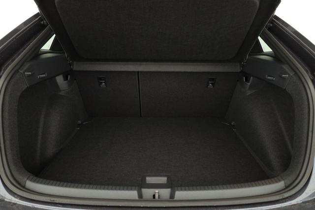 Volkswagen Taigo R-Line 1.5 TSI DSG R-LINE, AHK, Navi, IQ.Light, Kamera, ACC, Winter 