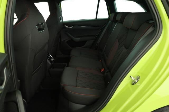 Skoda Octavia Combi 2.0 TSI 195 kW RS DSG, AHK, Navi, Matrix, Side, Winter, 5 J.-Garantie 