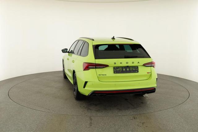 Skoda Octavia Combi 2.0 TSI 195 kW RS DSG, AHK, Navi, Matrix, Side, Winter, 5 J.-Garantie 