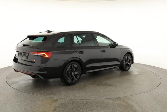 Skoda Octavia Combi 2.0 TSI 195 kW RS DSG, AHK, Navi, Matrix, Side, Winter, 5 J.-Garantie 