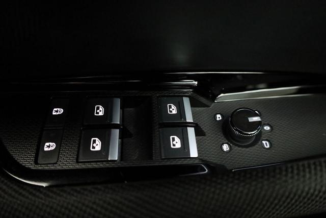 Audi Q3 TFSI quattro 150 kW quattro, AHK, Navi, AreaView, Side, Sound, Winter, 18-Zoll 