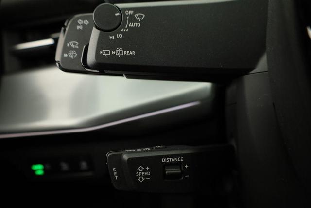 Audi Q3 TFSI quattro 150 kW quattro, AHK, Navi, AreaView, Side, Sound, Winter, 18-Zoll 