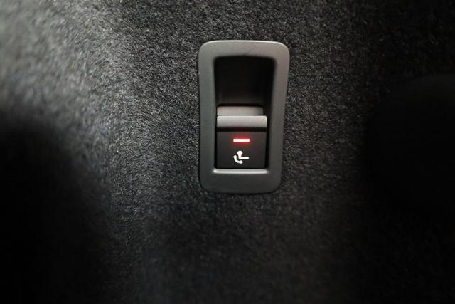 Audi Q3 TFSI quattro 150 kW quattro, AHK, Navi, AreaView, Side, Sound, Winter, 18-Zoll 