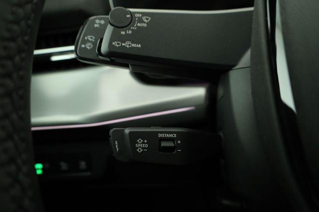 Audi Q3 TFSI quattro 150 kW quattro, AHK, Navi, AreaView, Side, Sound, Winter, 18-Zoll 