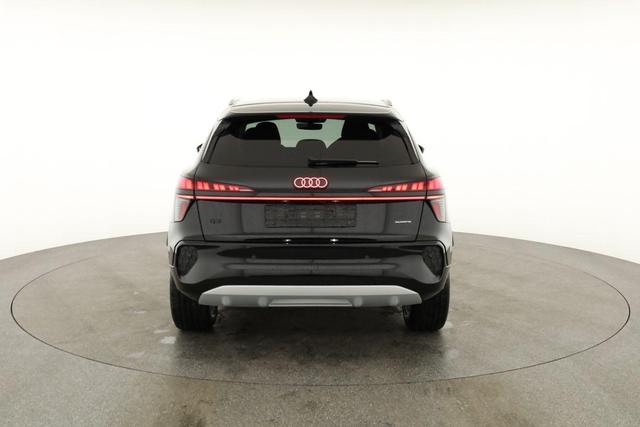 Audi Q3 TFSI quattro 150 kW quattro, AHK, Navi, AreaView, Side, Sound, Winter, 18-Zoll 