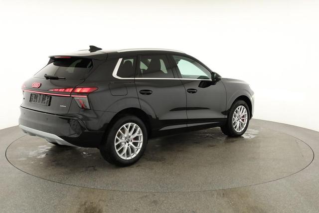 Audi Q3 TFSI quattro 150 kW quattro, AHK, Navi, AreaView, Side, Sound, Winter, 18-Zoll 