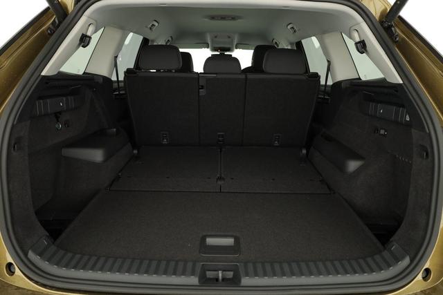 Skoda Kodiaq 2.0 TDI 142 kW 4x4 Selection DSG Selection, 7-Sitzer, AHK, Navi, Side, Kamera, Winter, 19-Zoll 