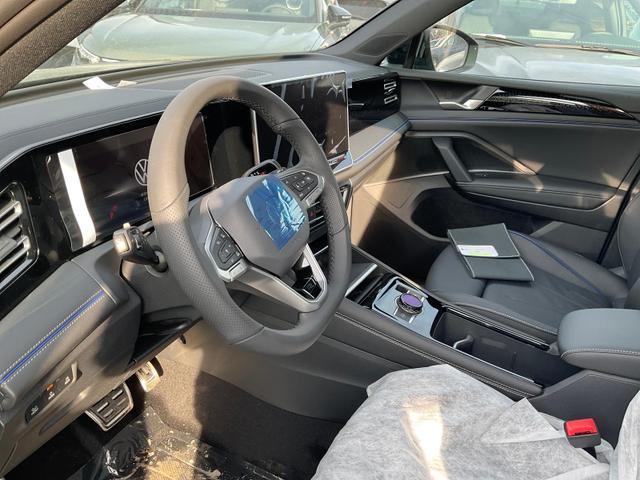 Volkswagen Tiguan - 1.5 TSI eHybrid 200 kW R-Line Black, Pano, 20-Zoll, AHK, AreaView, Leder Varenna