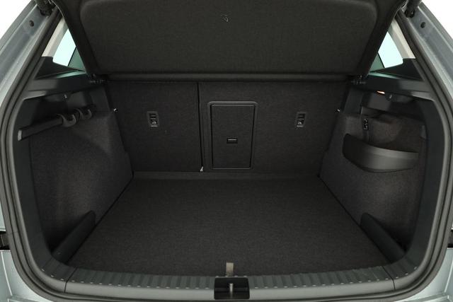 Skoda Karoq Selection 2.0 TDI DSG 4x4 Selection, AHK, Navi, LED, Kamera, Winter, el. Klappe, 4 J.-Garantie 