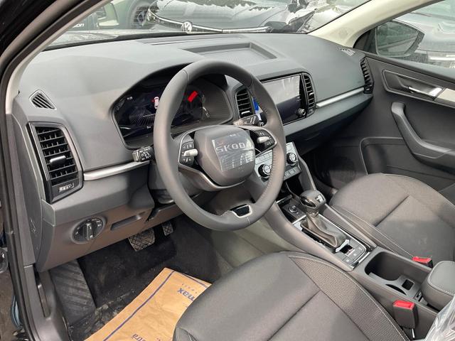 Skoda Karoq - Selection 4x4 2.0 TDI DSG Selection, AHK, LED, Kamera, Winter, el. Klappe, 4 J.-Garantie