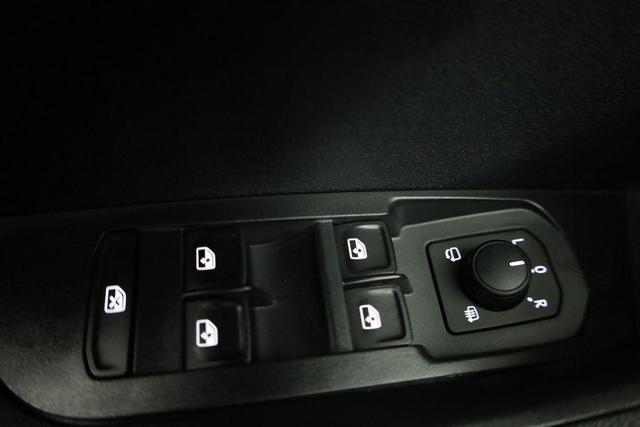 Skoda Karoq Selection 1.5 TSI DSG Selection, AHK, Navi, LED, Kamera, Winter, el. Klappe, Ladeboden, 4 J.-Garantie 