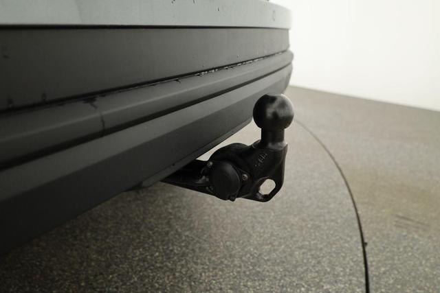 Skoda Karoq Selection 1.5 TSI DSG Selection, AHK, LED, Kamera, Winter, el. Klappe, Ladeboden, 4 J.-Garantie 