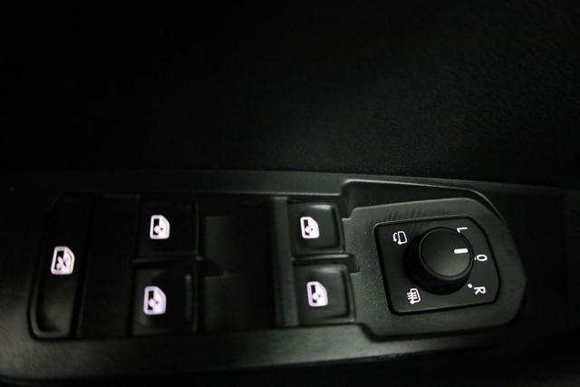 Skoda Karoq Selection 1.5 TSI DSG Selection, AHK, Navi, LED, Kamera, Winter, el. Klappe, Ladeboden, 4 J.-Garantie 