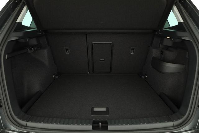 Skoda Karoq Selection 1.5 TSI DSG Selection, AHK, Navi, LED, Kamera, Winter, el. Klappe, Ladeboden, 4 J.-Garantie 