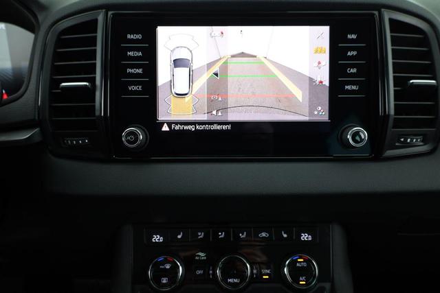 Skoda Karoq Selection 4x4 2.0 TDI DSG Selection, AHK, LED, Kamera, Winter, 4 J.-Garantie 
