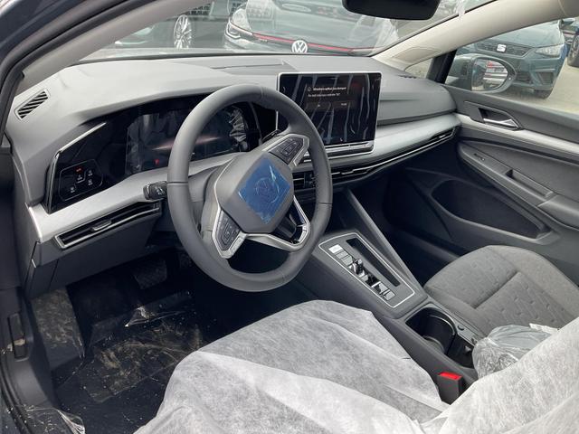 Volkswagen Golf - LIFE VIII Variant 2.0 TDI DSG Life, AHK, easyOpen, Kamera, 3-J Garantie