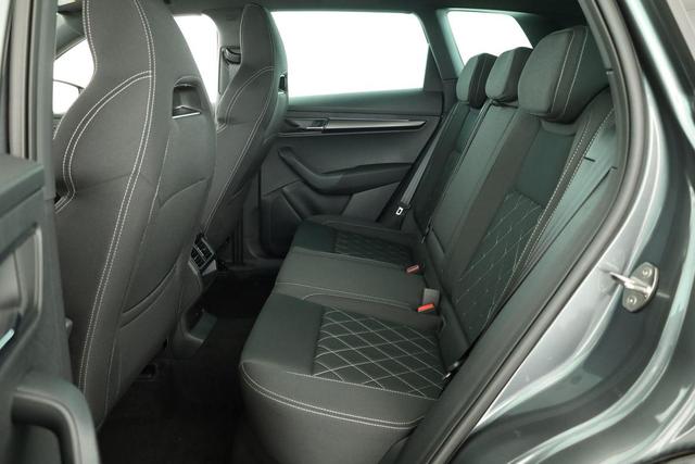 Skoda Karoq Sportline 1.5 TSI DSG Sportline, AHK, Navi, CANTON, Matrix, Kamera, el. Klappe, 5-J. Garantie 