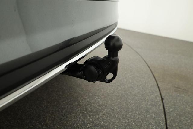 Skoda Karoq Sportline 1.5 TSI DSG Sportline, AHK, Navi, CANTON, Matrix, Kamera, el. Klappe, 5-J. Garantie 