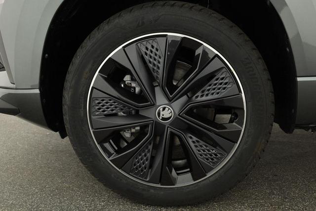 Skoda Karoq Sportline 1.5 TSI DSG Sportline, AHK, Navi, CANTON, Matrix, Kamera, el. Klappe, 5-J. Garantie 