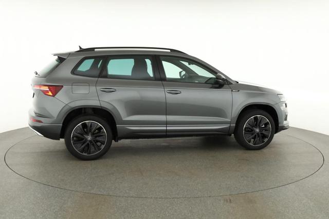 Skoda Karoq Sportline 1.5 TSI DSG Sportline, AHK, Navi, CANTON, Matrix, Kamera, el. Klappe, 5-J. Garantie 