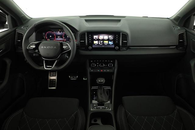 Skoda Karoq Sportline 1.5 TSI DSG Sportline, AHK, Navi, CANTON, Matrix, Kamera, el. Klappe, 5-J. Garantie 