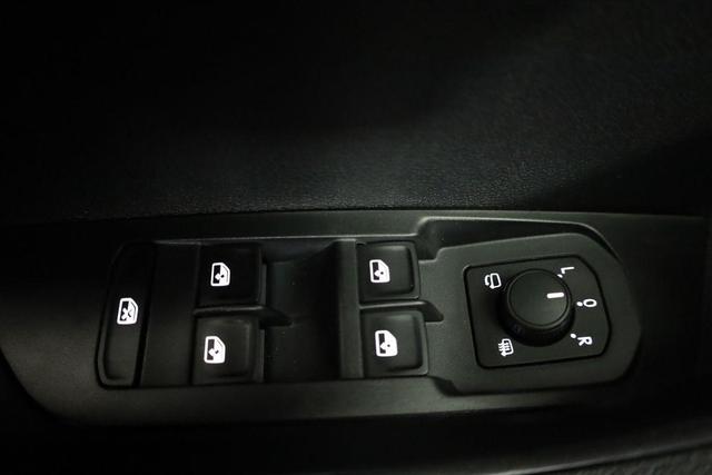 Skoda Karoq Sportline 1.5 TSI DSG Sportline, AHK, Navi, CANTON, Matrix, Kamera, el. Klappe, 5-J. Garantie 