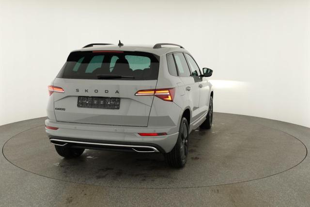 Skoda Karoq Sportline 1.5 TSI DSG Sportline, AHK, Navi, CANTON, Matrix, Kamera, el. Klappe, 5-J. Garantie 