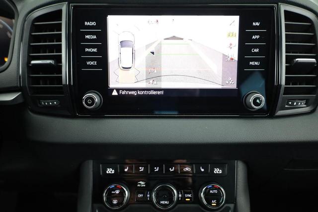 Skoda Karoq Selection 1.5 TSI DSG Selection, AHK, Navi, LED, Kamera, Winter, el. Klappe, Ladeboden, 4 J.-Garantie 