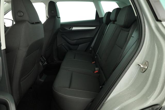 Skoda Karoq Selection 1.5 TSI DSG Selection, AHK, Navi, LED, Kamera, Winter, el. Klappe, Ladeboden, 4 J.-Garantie 