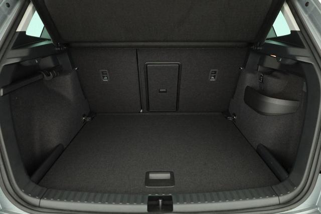 Skoda Karoq Selection 1.5 TSI DSG Selection, AHK, Navi, LED, Kamera, Winter, el. Klappe, Ladeboden, 4 J.-Garantie 
