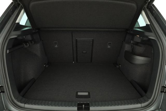 Skoda Karoq Selection 1.5 TSI DSG Selection, AHK, Navi, LED, Kamera, Winter, el. Klappe, Ladeboden, 4 J.-Garantie 