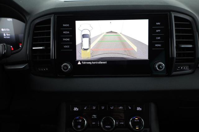 Skoda Karoq Selection 4x4 2.0 TDI DSG Selection, AHK, LED, Kamera, Winter, 4 J.-Garantie 