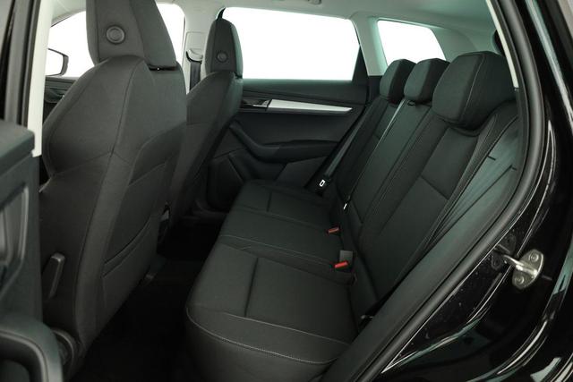 Skoda Karoq Selection 4x4 2.0 TDI DSG Selection, AHK, LED, Kamera, Winter, 4 J.-Garantie 