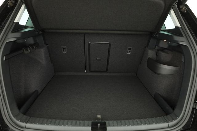 Skoda Karoq Selection 4x4 2.0 TDI DSG Selection, AHK, LED, Kamera, Winter, 4 J.-Garantie 