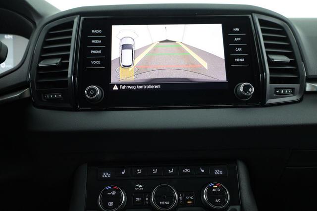 Skoda Karoq Selection 4x4 2.0 TDI DSG Selection, AHK, LED, Kamera, Winter, el. Klappe, 4 J.-Garantie 