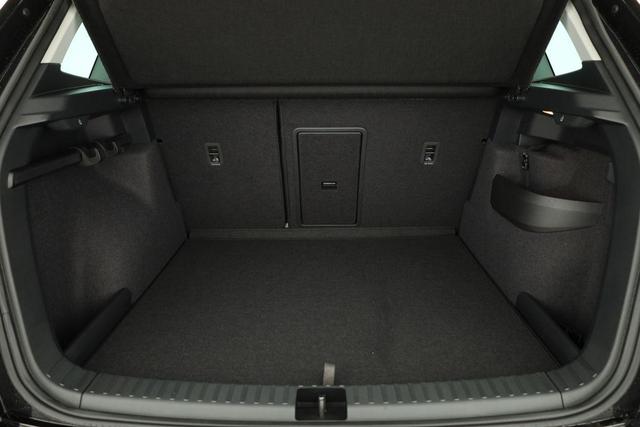 Skoda Karoq Selection 4x4 2.0 TDI DSG Selection, AHK, LED, Kamera, Winter, el. Klappe, 4 J.-Garantie 