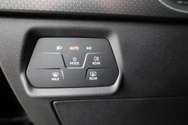 Seat Leon Style 1.5 TSI Style, LED, Navi, AppConnect, 17-Zoll 