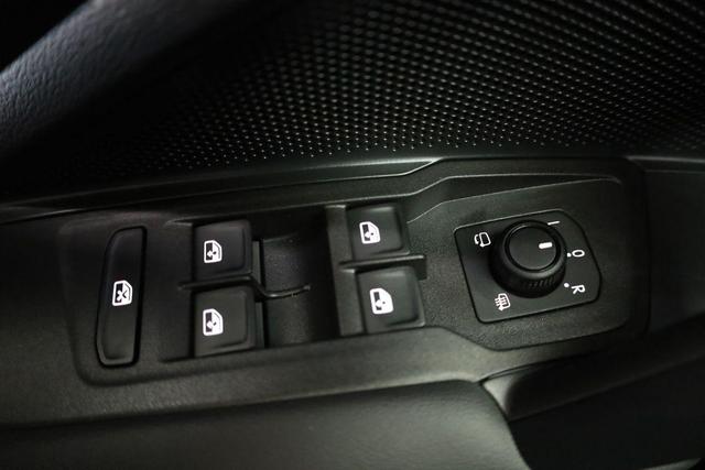 Volkswagen Tiguan 1.5 eTSI 110 kW Life DSG Life, AHK, Navi, Side, el. Klappe, LED-Plus, 5-J Garantie 