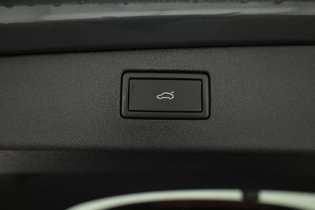 Volkswagen Tiguan 1.5 eTSI 110 kW Life DSG Life, AHK, Navi, Side, el. Klappe, LED-Plus, 5-J Garantie 