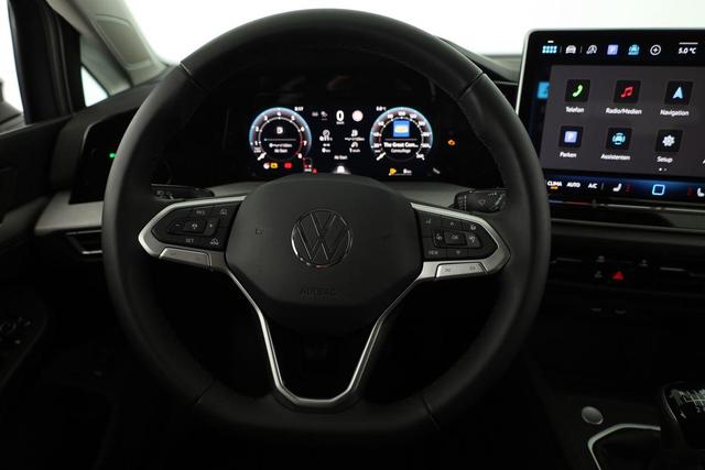 Volkswagen Golf 1.5 TSI 110 kW Life VIII Variant Life, AHK, easyOpen, Kamera, Winter, 3-J Garantie 